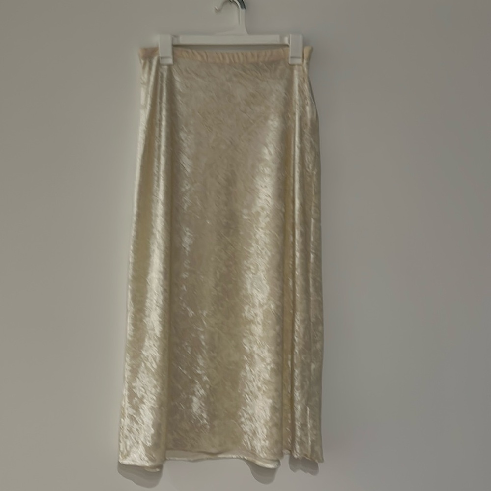 New Zara cream A line skirt size Xs